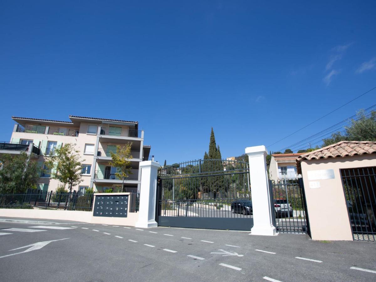 Apartment Le Clos Jardin-1 By Interhome Bormes-les-Mimosas Eksteriør bilde
